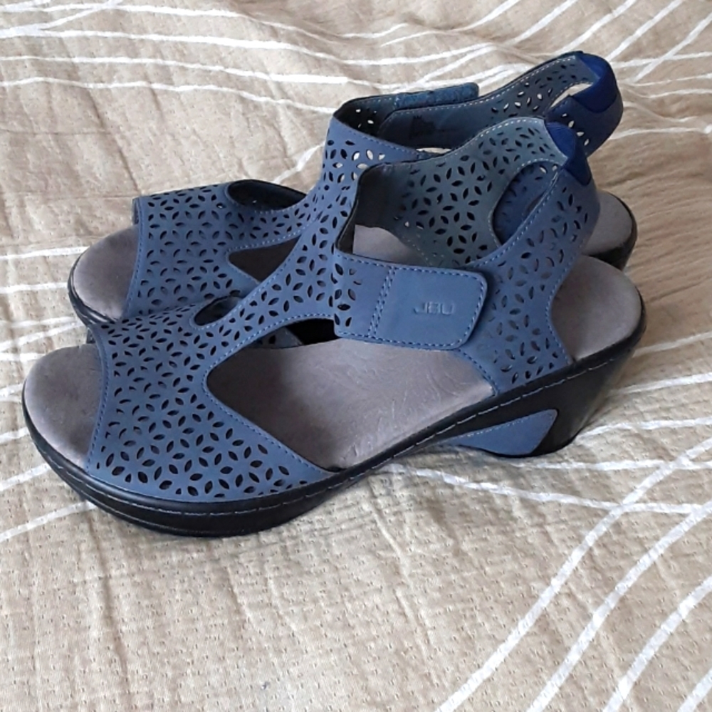 JBU Blue Sandals